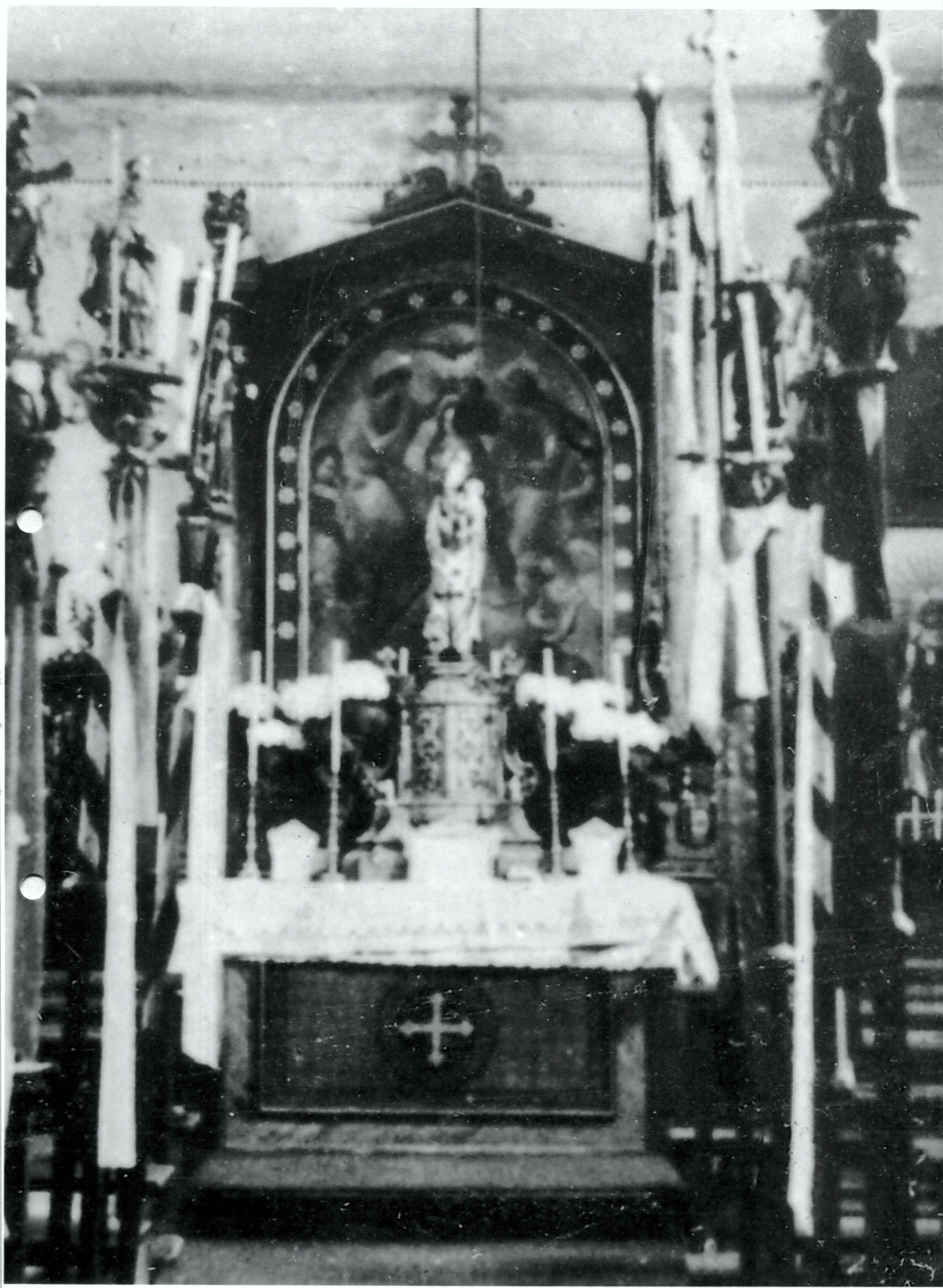Altaransicht der alten Kirche vor 1954